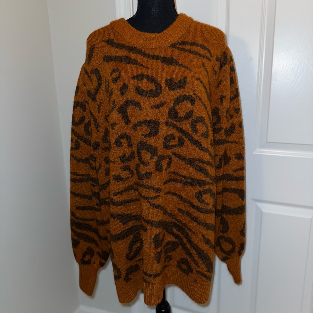 Ava & Viv Brown Animal Print Sweater